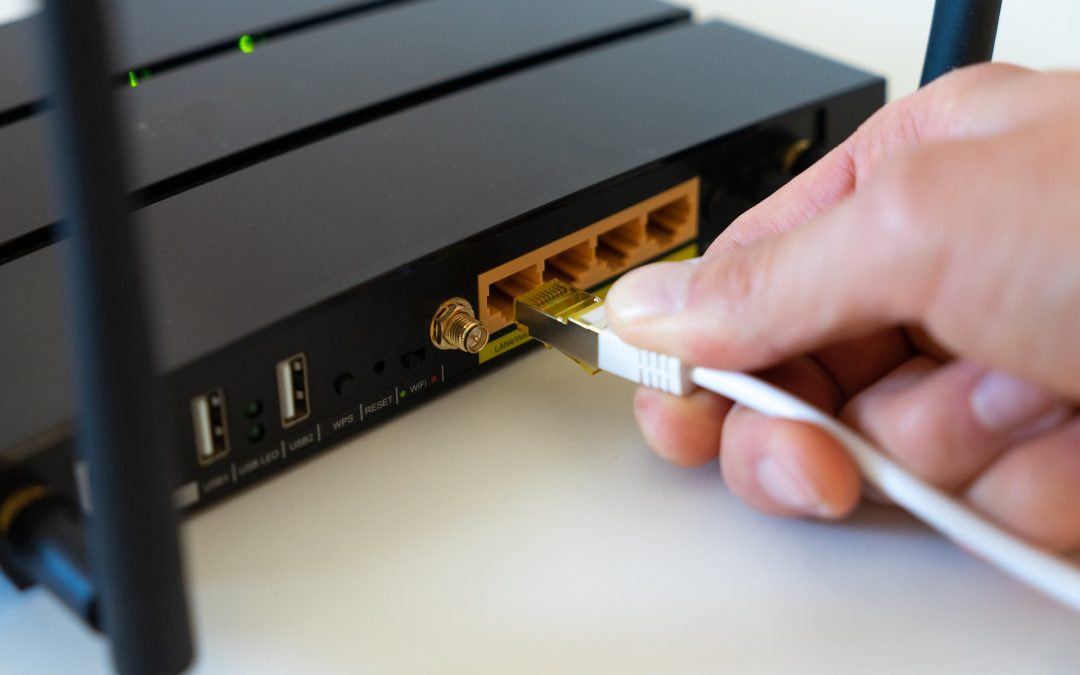O Concello valorará a firma de convenios con empresas de telecomunicación para despregar fibra óptica en todo o municipio