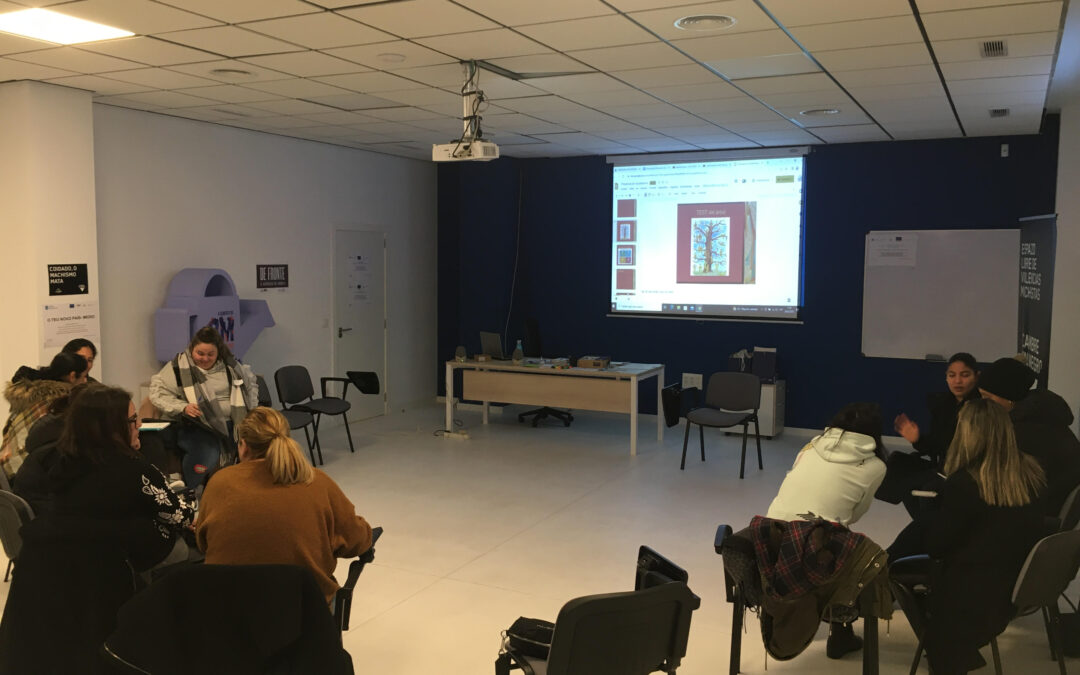 Cambre acolle obradoiros de autoestima para mulleres a través do programa Píllara