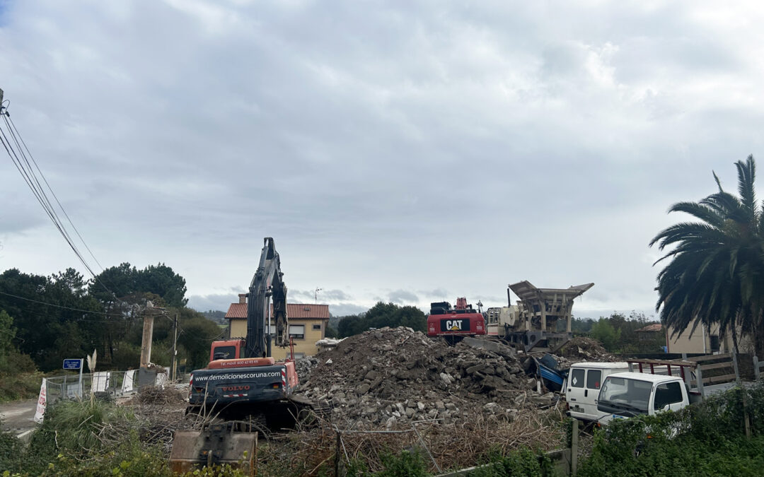 O Concello cambia por completo o horizonte do lugar dos Campóns tras a demolición dun edificio ilegal 