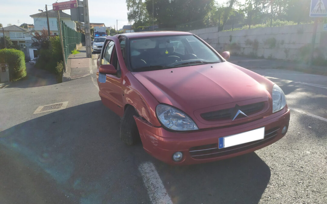A Policía Local e a Garda Civil interceptan a un condutor que triplicaba a taxa de alcol permitida