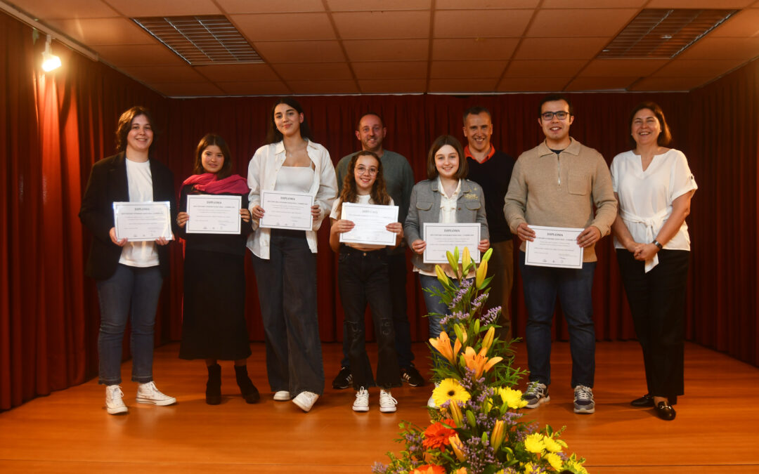 O Concello e os institutos descobren ás promesas da poesía e da narración coa entrega de premios do Certame Xoán Díaz